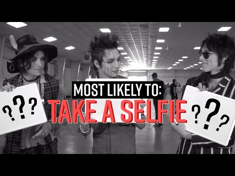 Your Favorite Bands - Who's Most Likely To Take a Selfie | Hot Topic - UCTEq5A8x1dZwt5SEYEN58Uw