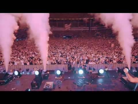 Dimitri Vegas & Like Mike - CRAZY Crowd Control at World Club Dome Germany (Earthquake)