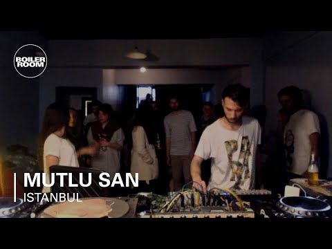 Boiler Room Istanbul Mutlu San Live Set - UCGBpxWJr9FNOcFYA5GkKrMg