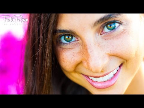 How My Eyes Changed Color Eating FullyRaw - default