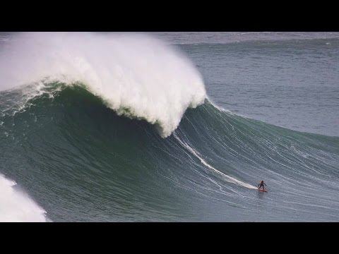 Surfing XXL Waves in Nazaré - UCblfuW_4rakIf2h6aqANefA