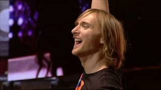 David Guetta & Kelly Rowland - When Love Takes Over (Live at RockCorps)