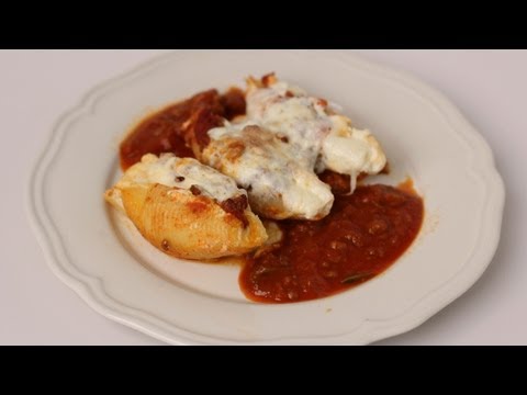 Homemade Stuffed Shells Recipe - Laura Vitale - Laura in the Kitchen Episode 450 - UCNbngWUqL2eqRw12yAwcICg