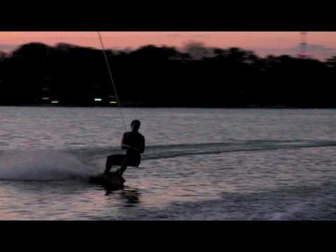 Austin Hair wakeboarding at the dusk - UCTs-d2DgyuJVRICivxe2Ktg