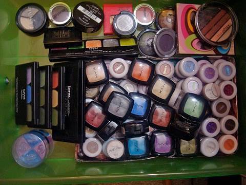 Dulce Candys Makeup Collection - UCo5zIpjl2OQkYatd8R0bDaw