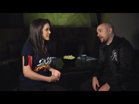 Bayley reveals how Matt Hardy ruined her relationship and more teen stories: WWE Superstar Superfan - UCJ5v_MCY6GNUBTO8-D3XoAg