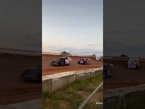 Renegades Of Dirt UMP Modifieds - dirt track racing video image