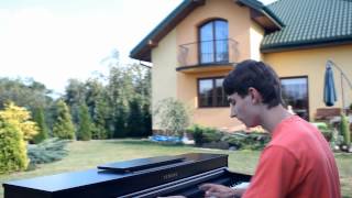 Jon Schmidt - All of me (Outdoor Piano Cover) - Kuba Sobczyk