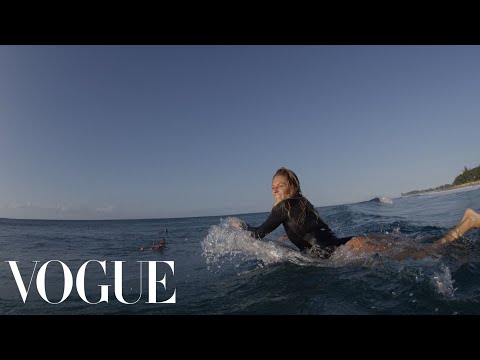 Learn to Surf With World Champion Stephanie Gilmore - UCRXiA3h1no_PFkb1JCP0yMA