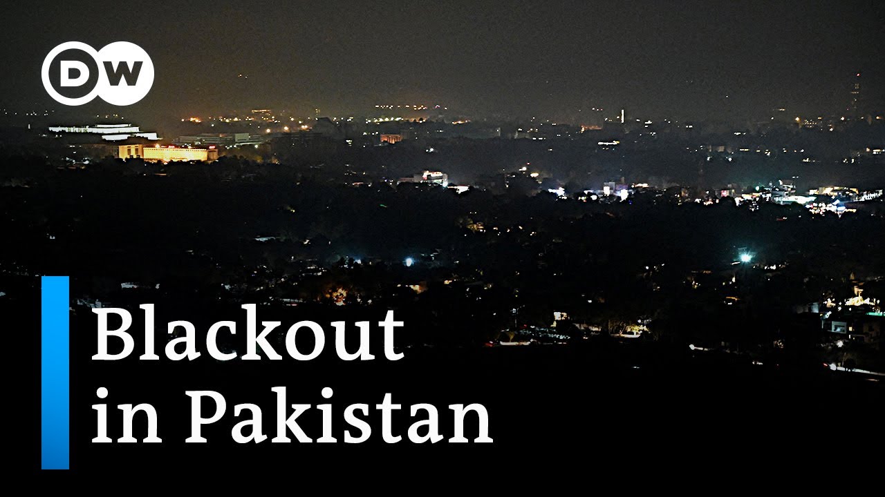Countrywide power outage plunges Pakistan into darkness | DW News