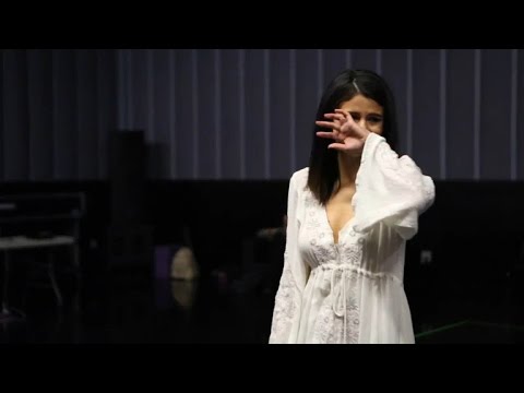 Selena Gomez Breaks Down Again in Intimate Video Diary - UCdtXPiqI2cLorKaPrfpKc4g