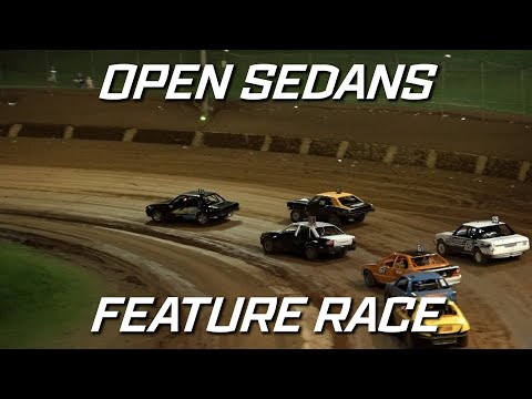 Open Sedans: B-Grade - A-Main - Archerfield Speedway - 22.01.2022 - dirt track racing video image