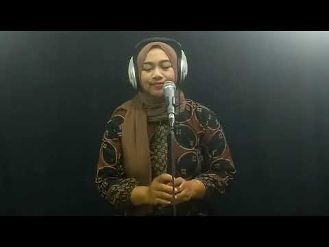 JANUARI YANG BIRU - ANDI MERIEM MATTALATTA - BAGOES FAMILY COVER
