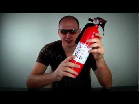 How to Make Fire using AA Battery - Zombie Survival Tips #5 - UCe_vXdMrHHseZ_esYUskSBw