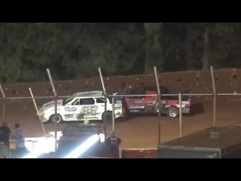 Stock 4b at Winder Barrow Speedway 7/13/2024 - dirt track racing video image