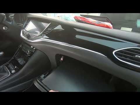 ¿Cómo se sustituye el filtro del habitáculo del Opel Astra?