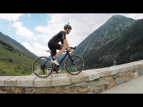 GoPro: "Beyond the Race"- Tour de France Freestyle Line with Sam Pilgrim (Ep 8) - UCqhnX4jA0A5paNd1v-zEysw