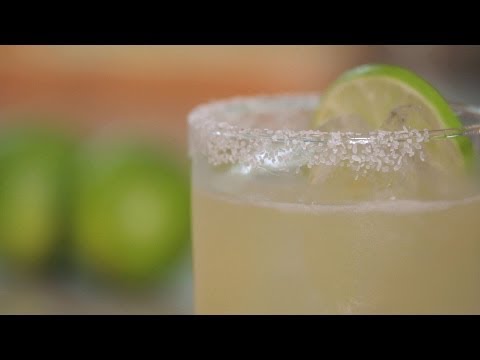 How to Make a Margarita | Cocktail Recipes - UCSpVHeDGr9UbREhRca0qwsA