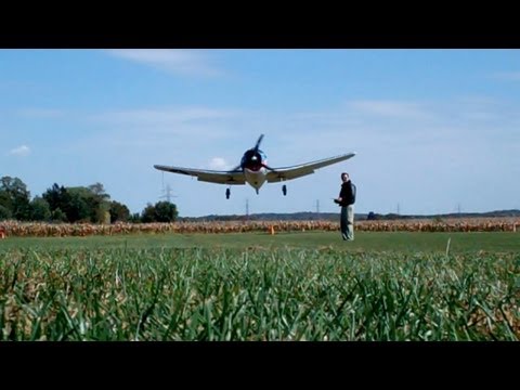 FMS 1400mm F6F Hellcat take offs and landings review - UC0yB3b3vok2g4fWzSdepZXg