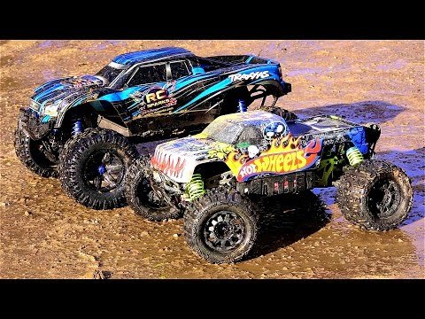 RC ADVENTURES - TRAXXAS X-MAXX vs HPi SAVAGE FLUX XL HOT WHEELS 4x4 Monster Truck Madness - UCxcjVHL-2o3D6Q9esu05a1Q