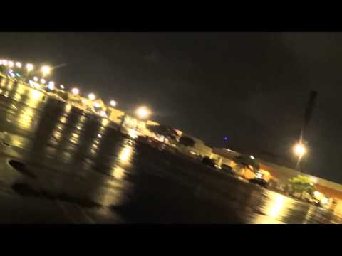 Yi Zhan X4 wet and windy night flight (v2x2 Tx) - UCNUx9bQyEI0k6CQpo4TaNAw