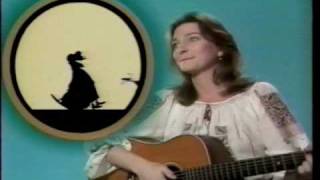JUDY COLLINS - "Old Lady Who Swallowed A Fly" Muppet Show 1977