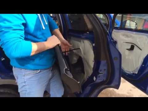 Come Smontare Il Pannello Della Portiera Di Una Opel Mokka - Opel Mokka ...