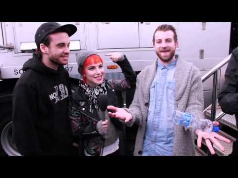 The time Dan & Phil spent literally 1 minute with Paramore - UC-FQUIVQ-bZiefzBiQAa8Fw