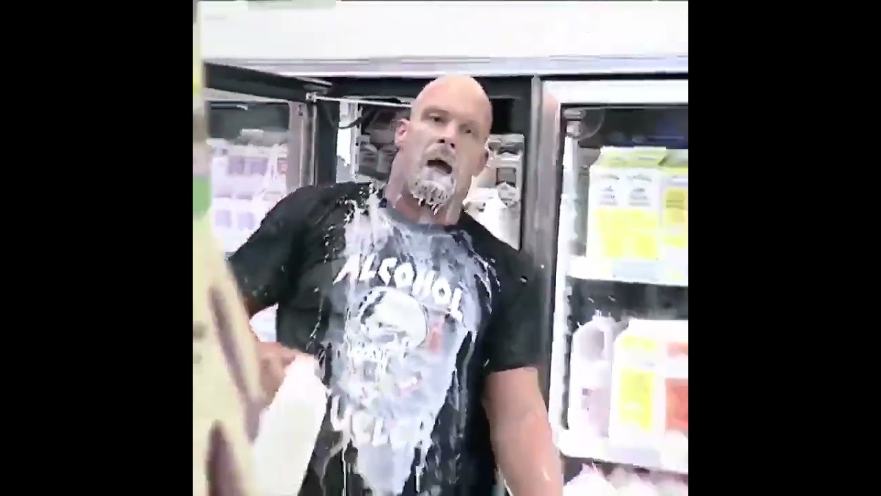 When Stone Cold took Booker T to the grocery store 😂 (via @WWE/TW)