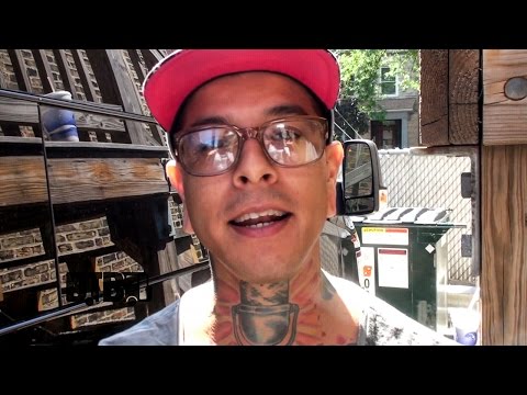 Upon A Burning Body - BUS INVADERS Ep. 868 - UCybDimFZ3eoUQxSArdqCe9g