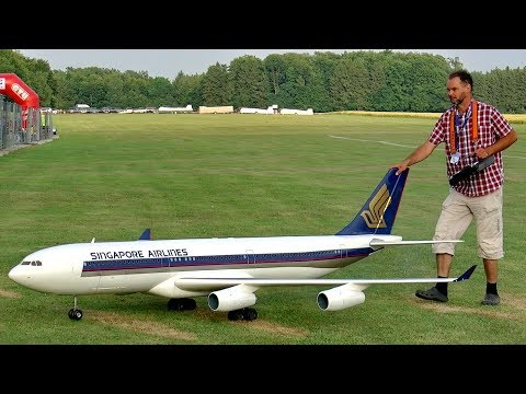 HUGE RC AIRLINER AIRBUS A-340 SCALE MODEL TURBINE JET FLIGHT DEMONSTRATION - UCH6AYUbtonG7OTskda1_slQ