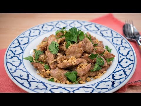 Garlic Pepper Pork หมูทอดกระเทียมพริกไทย | Thai Recipes