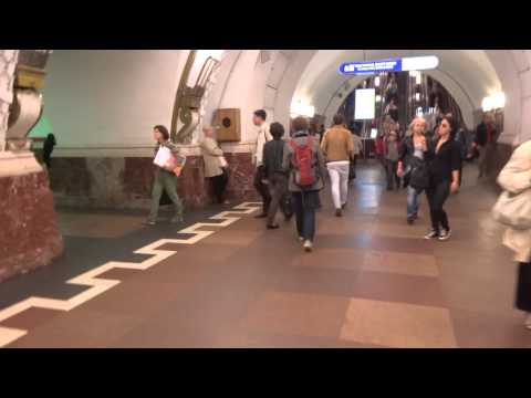 Walk inside a St.Petersburg, Russia metro station - UCwoUAgRrrmaZWxMVpm_LhKg