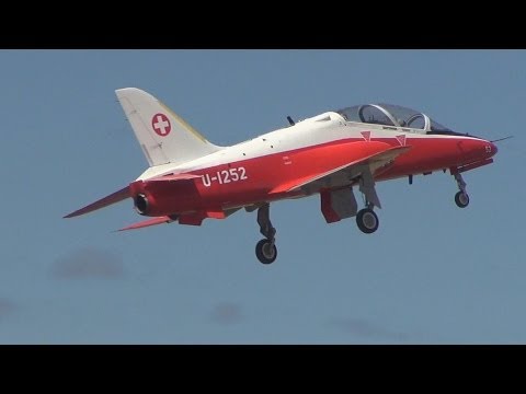 RC plane: huge BAE Hawk, turbine powered - UCQ2sg7vS7JkxKwtZuFZzn-g