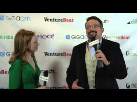 Evernote CEO Phil Libin Backstage Interview | TechCrunch 2012 Crunchies - UCCjyq_K1Xwfg8Lndy7lKMpA