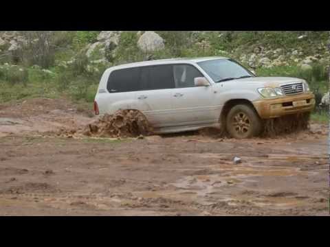 Lexus LX470 [Off-Road]