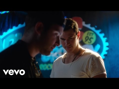 Timeflies - Stuck With Me (Small Clubs, Big Stories Presented by Chevy Small Cars) - UC2pmfLm7iq6Ov1UwYrWYkZA