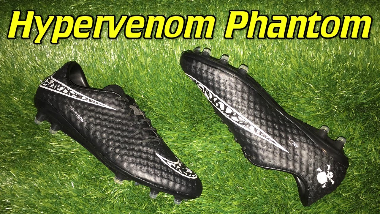 Nike Phantom Vision Academy DF Firm Ground Football