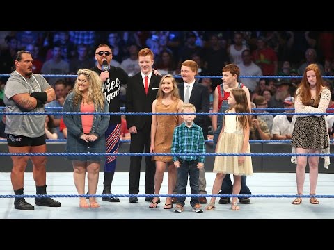 Heath Slater introduces the WWE Universe to the Slaters: SmackDown LIVE, Sept. 6, 2016 - UCJ5v_MCY6GNUBTO8-D3XoAg