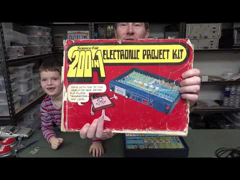 EEVblog #1135 - Science Fair 200-in-1 with Sagan - UC2DjFE7Xf11URZqWBigcVOQ