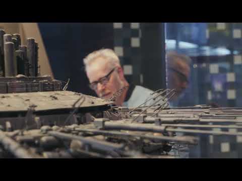 Adam Savage Examines the Mother Ship Model from Close Encounters of the Third Kind! - UCiDJtJKMICpb9B1qf7qjEOA