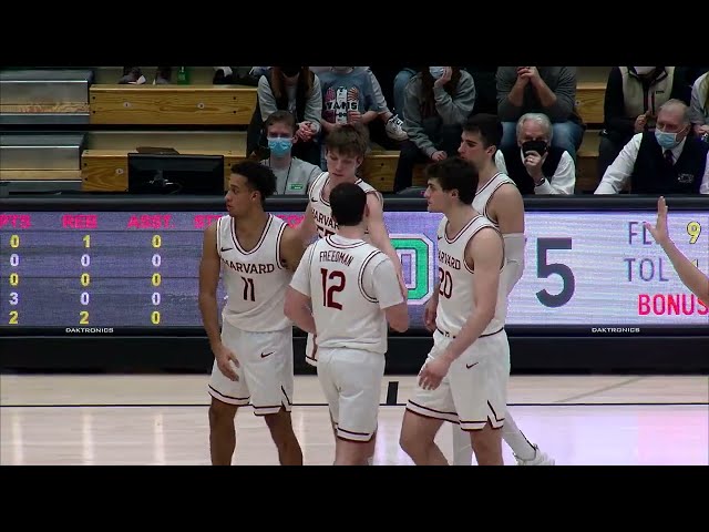 Dartmouth Beats Harvard in Basketball