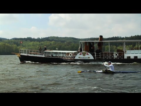 Sprint canoe vs Steam boat - Red Bull René Poulsen vs. Hjejlen - UCblfuW_4rakIf2h6aqANefA