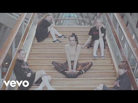 MØ - Walk This Way (Official Video) - UCtGsfvj155zp8maBFng9hHg