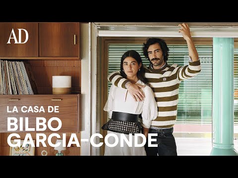 Bilbo García-Conde nos enseña su alegre y colorida nave en Vallecas | Andar por casa | AD España