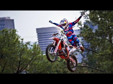 FMX Highlights from Red Bull X Fighters South Africa 2015 - UCblfuW_4rakIf2h6aqANefA