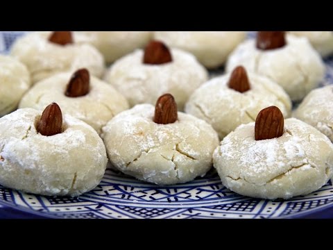 Almond Ghriba - Gluten Free Moroccan Cookies Recipe - CookingWithAlia - Episode 354 - UCB8yzUOYzM30kGjwc97_Fvw