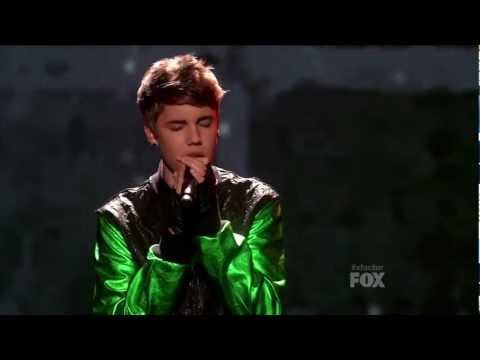 Justin Bieber & Stevie Wonder "The Christmas Song" X Factor Finals (HD) .mp4