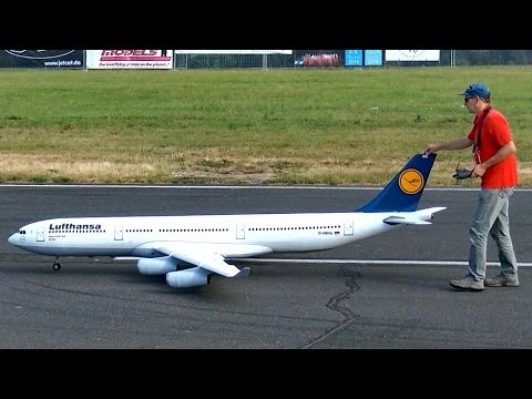 AIRBUS A340-300 HUGE RC SCALE MODEL AIRLINER DEMO FLIGHT / Jetpower Fair 2016 - UCH6AYUbtonG7OTskda1_slQ