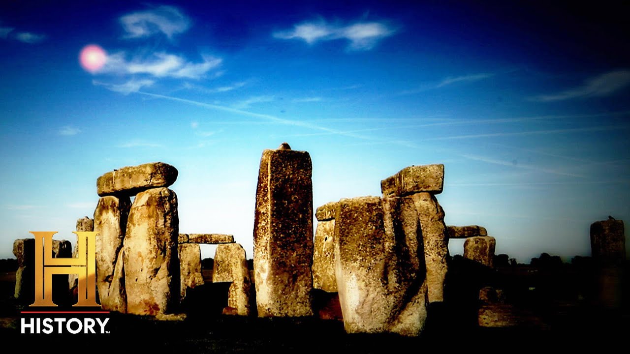 Ancient Aliens: Stonehenge Revealed as UFO Hotspot